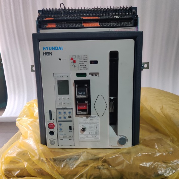 HYUNDAI HGN12A-3BM1C1S068K 3-POLE AIR CIRCUIT BREAKER 1250A 