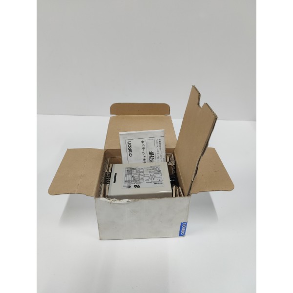 OMRON SDV-FH6 VOLTAGE SENSOR CONTROLLER TRANSDUCER TRANSMITTER