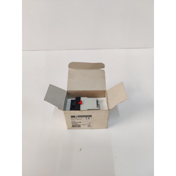 TELEMECANIQUE RHN 412B PLUG RELAY