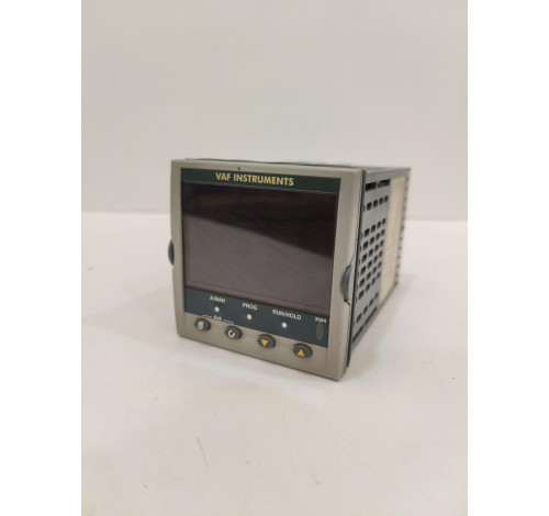 VAF INSTRUMENTS EUROTHERM 3504 PROCESS CONTROLLER 3504/CC/VH/X/XX/1/1/XXX/S W/ M