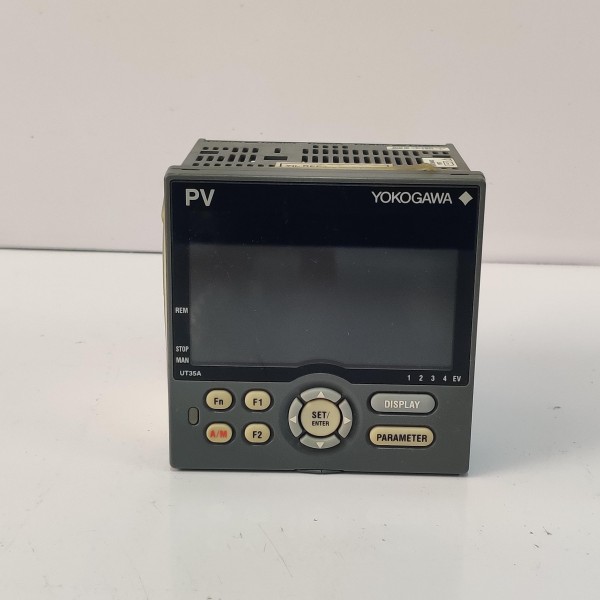 Yokogawa UT35A-000-11-00 Digital Indicator Controller