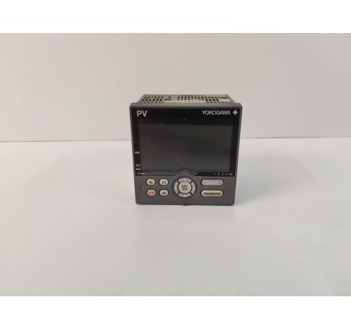 YOKOGAWA UT35A-000-11-00/LP STYLE S8,R1 UT35A CONTROLLER